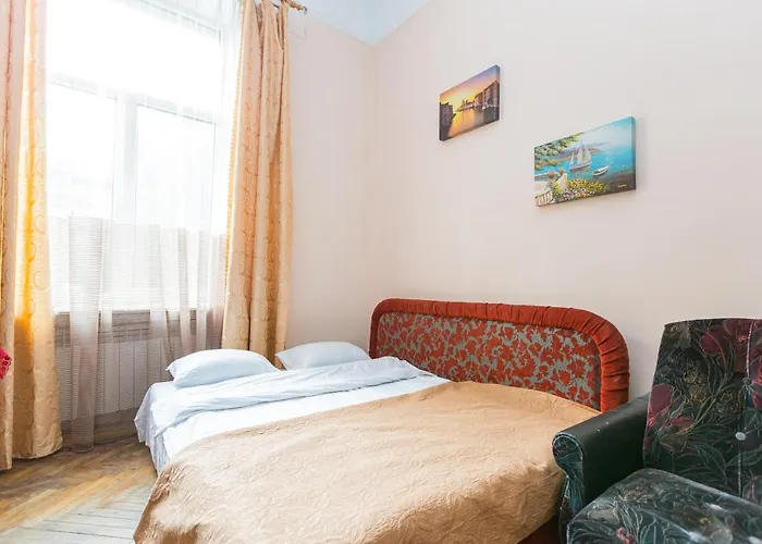 아파트 подобово у львові на вулиці щепкіна 5 *