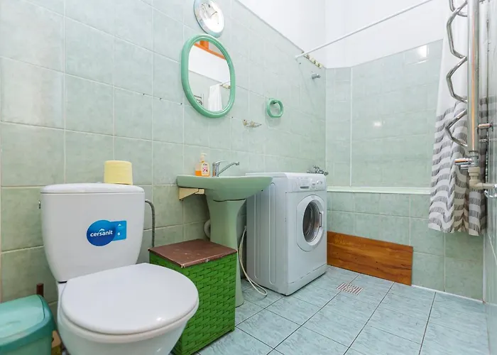 подобово у львові на вулиці щепкіна 5 * 리비프