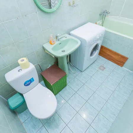 подобово у львові на вулиці щепкіна 5